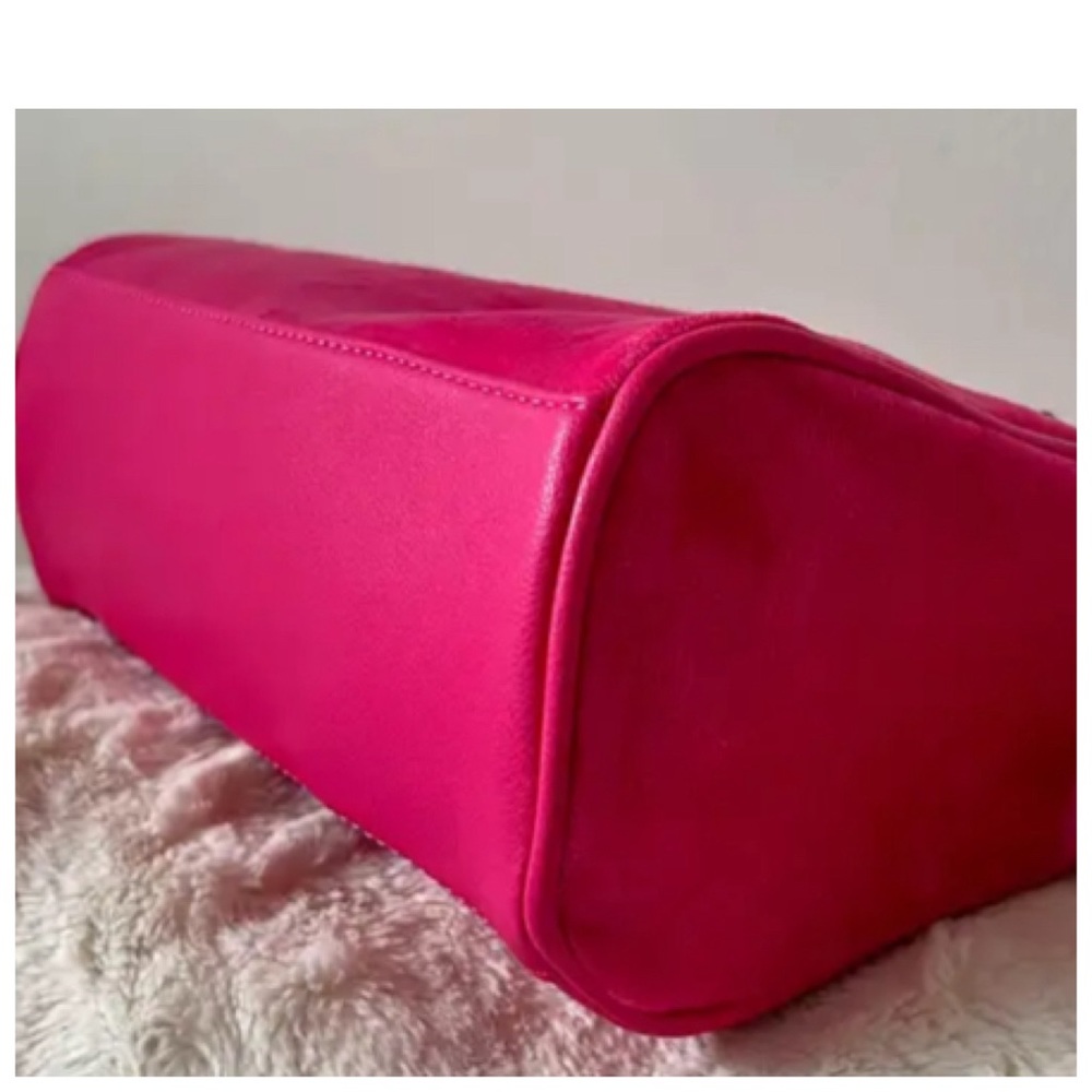 ❣️SOLD❣️ NEW Juicy Couture Free Love Heritage Bowler Satchel Crossbody Hot Pink - Picture 12 of 13